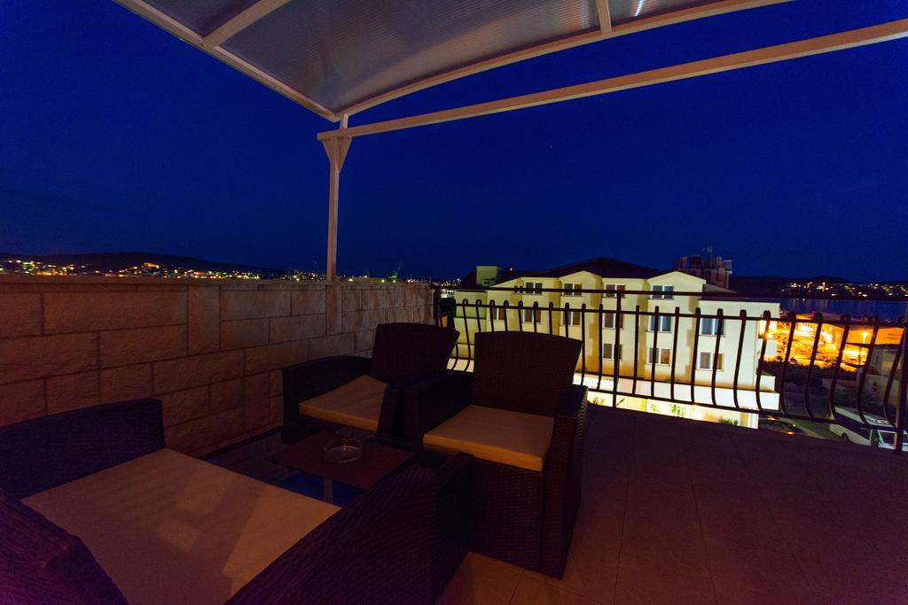 Apartments Barba Трогір Екстер'єр фото