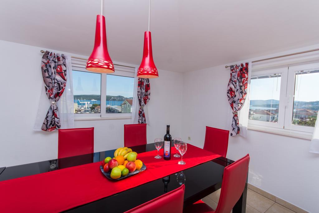 Apartments Barba Трогір Екстер'єр фото